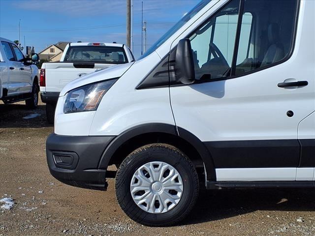 2024 Ford TRANSIT 250