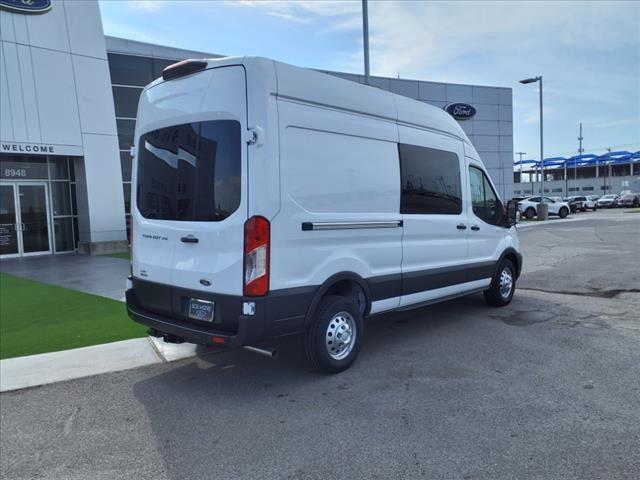 2024 Ford TRANSIT 250